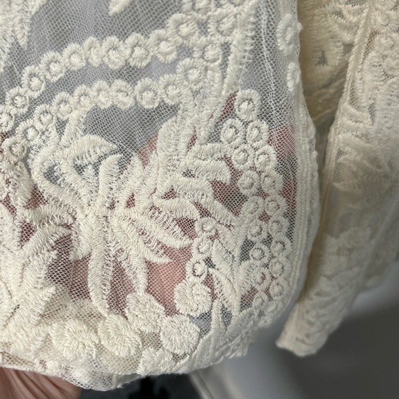 ULTRA PINK Ivory Sheer Lace Mesh Top Women’s Medium Floral Romantic  Dainty Y2K - Picture 12 of 16